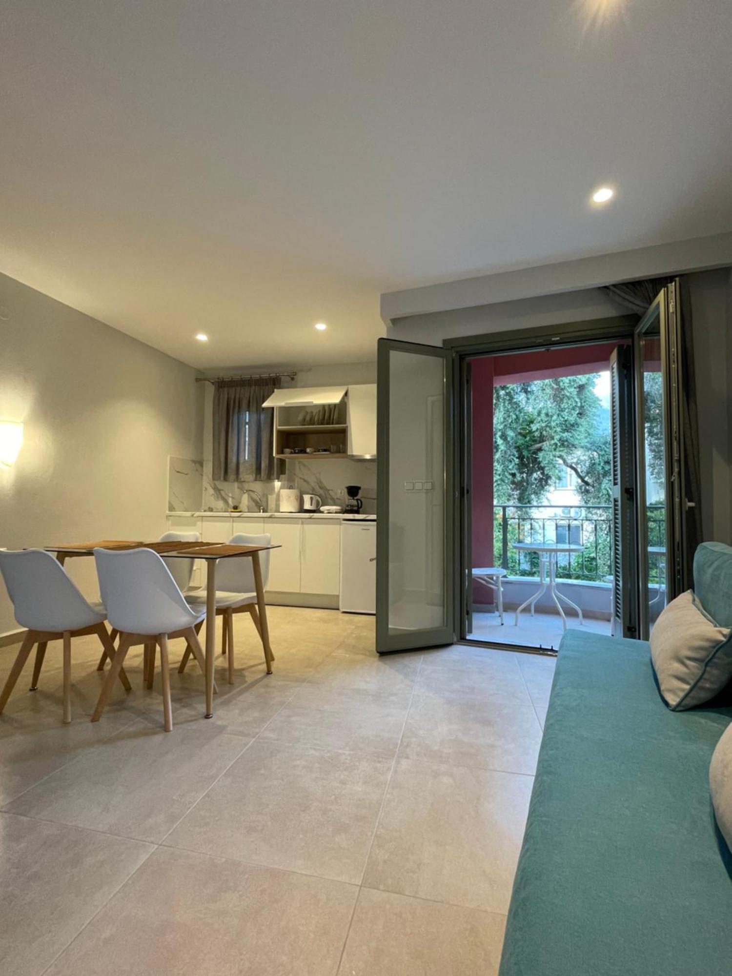 Anax Apartments Парга Екстериор снимка