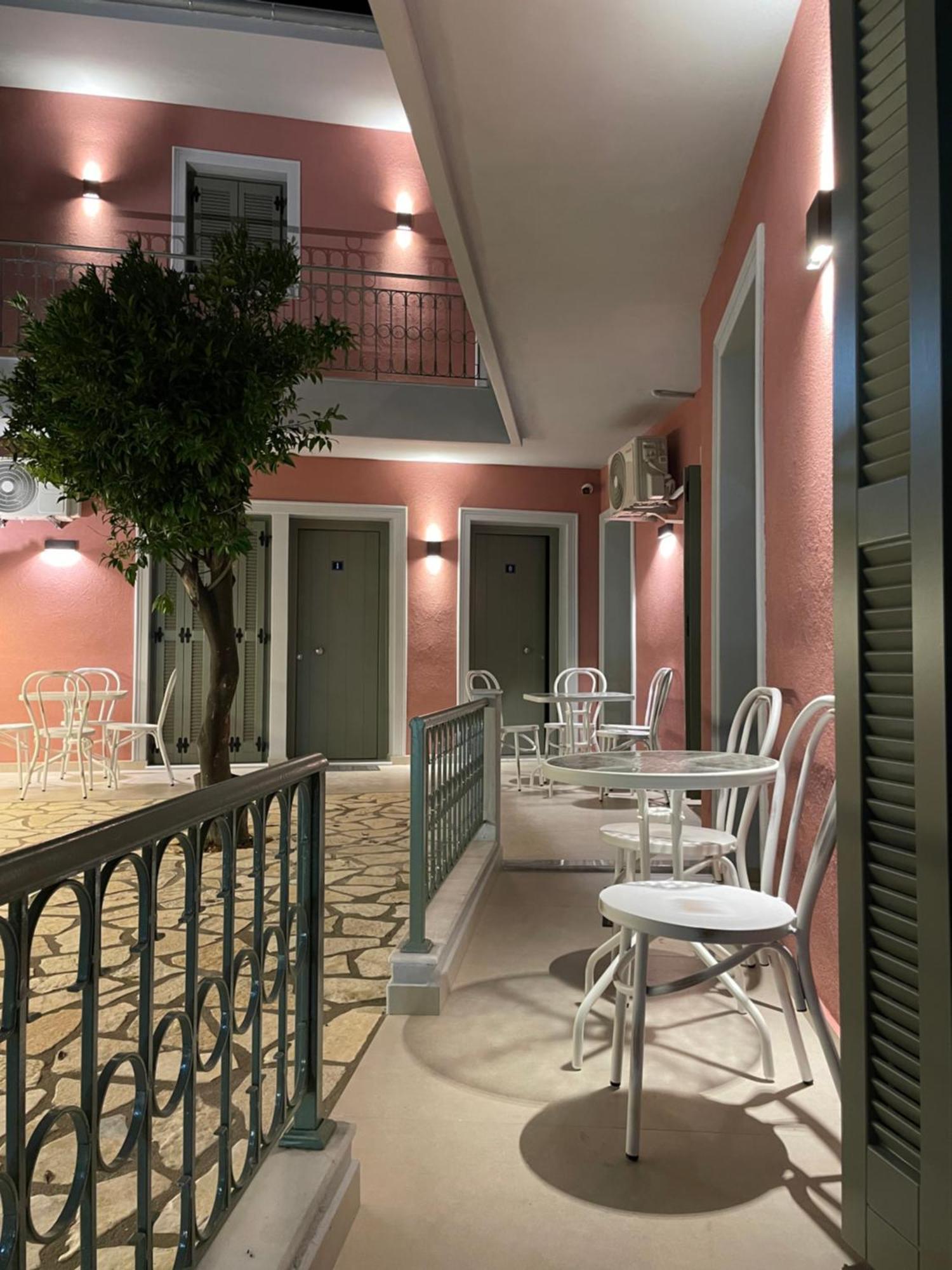 Anax Apartments Парга Екстериор снимка