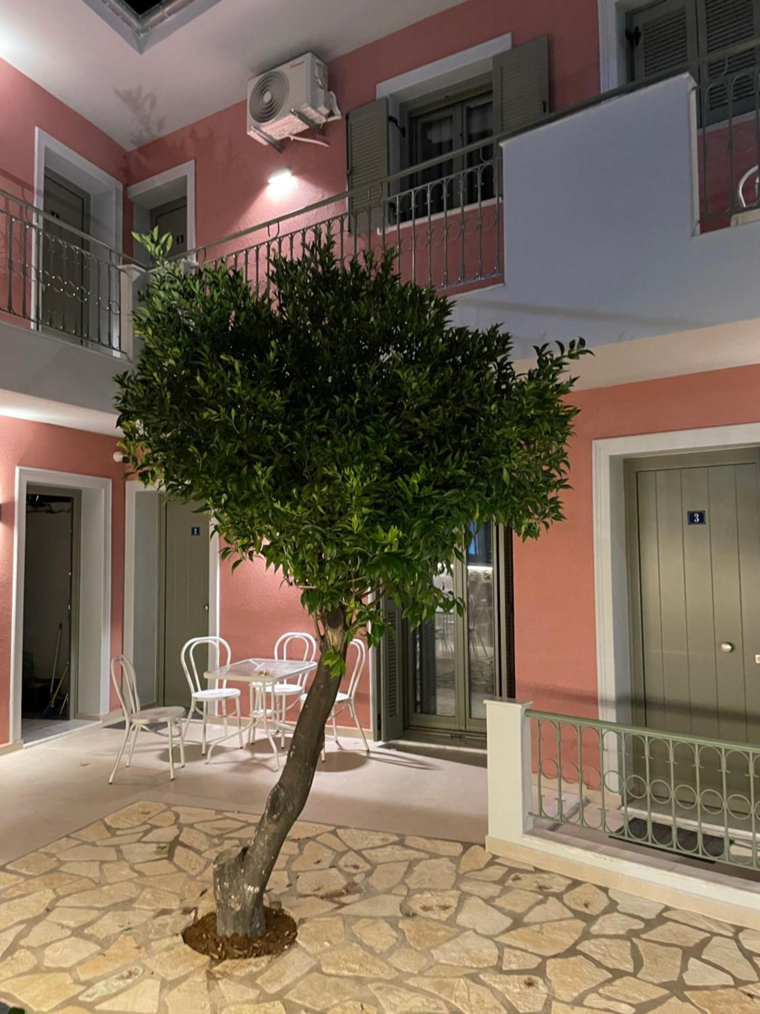 Anax Apartments Парга Екстериор снимка